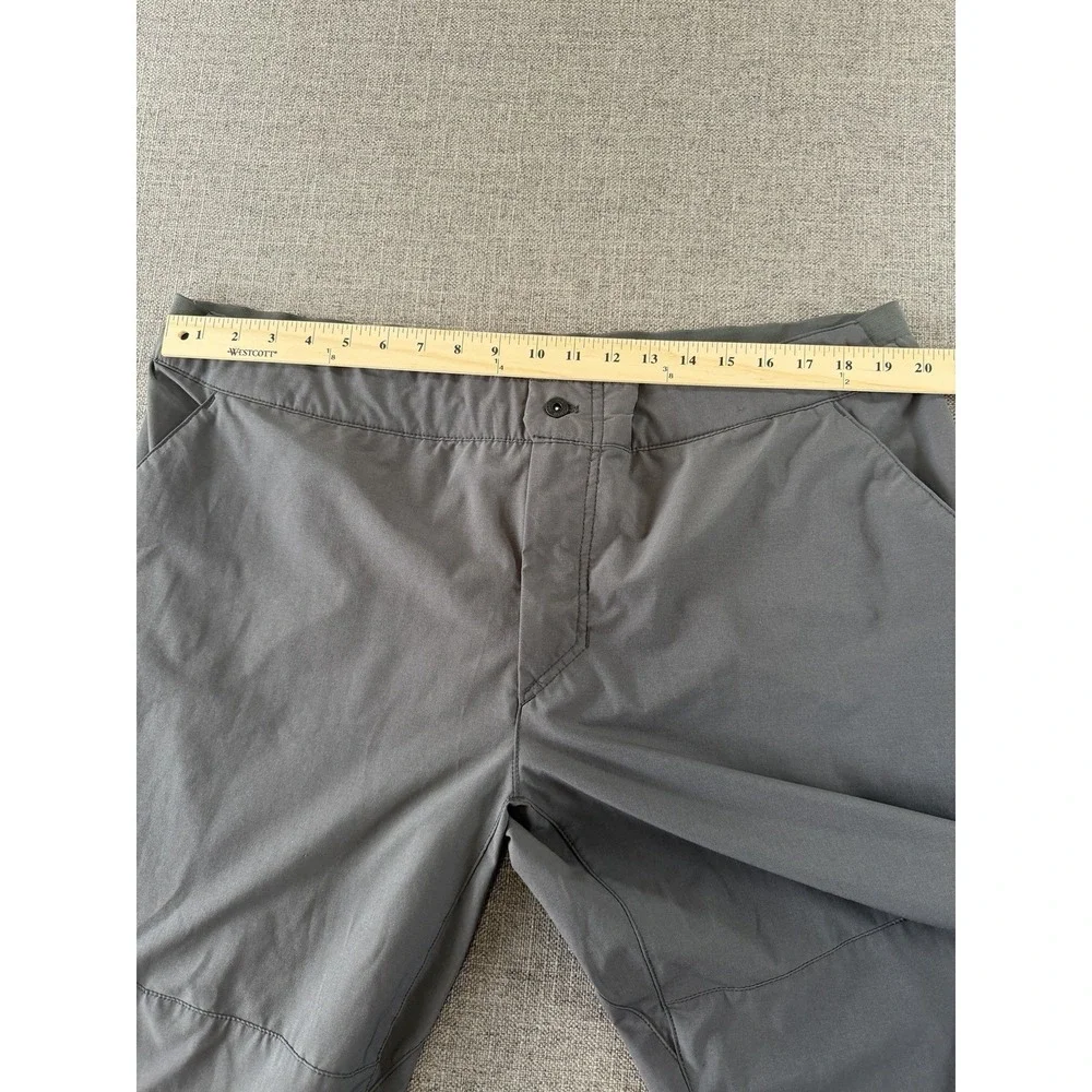 The North Face Men's Hiking Pants Gray 42x30 Short Outdoor Lightweight Nylon